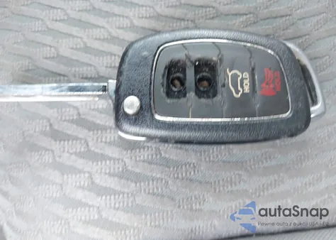 2015 Hyundai Santa Fe Sport 2.4L z USA, uszkodzony, nr VIN 5XYZTDLB3FG290501